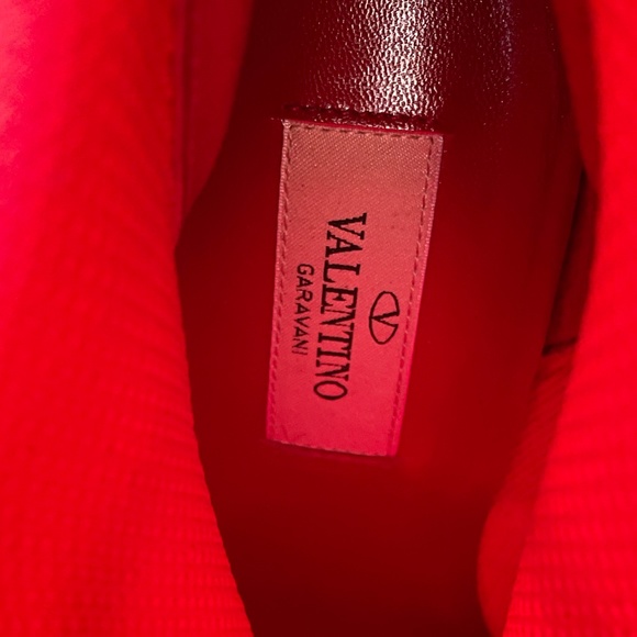 Valentino Garavani Rockstud Bodytech Boots - Picture 16 of 16